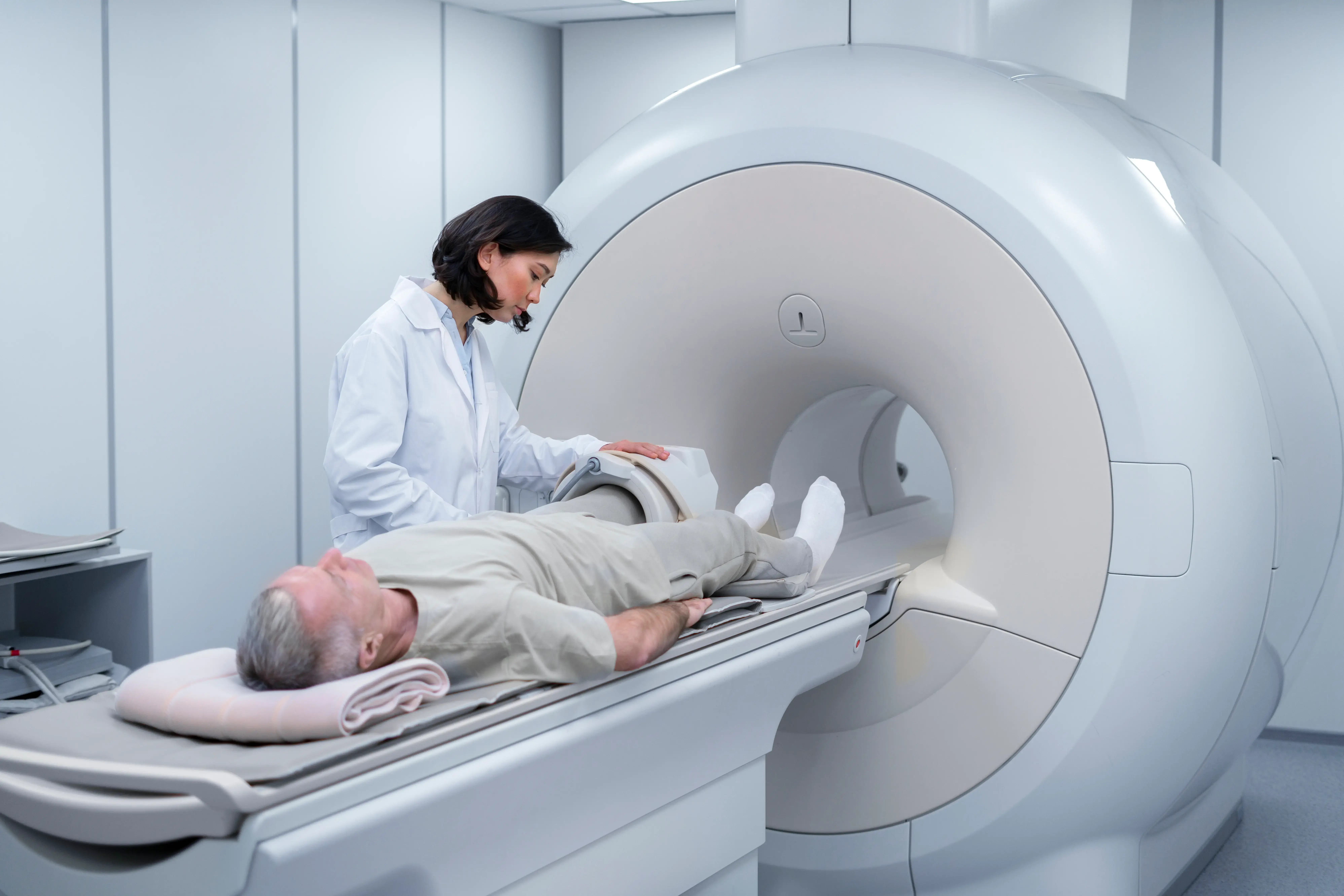 Advanced radiotherapy machine delivering precision cancer treatment